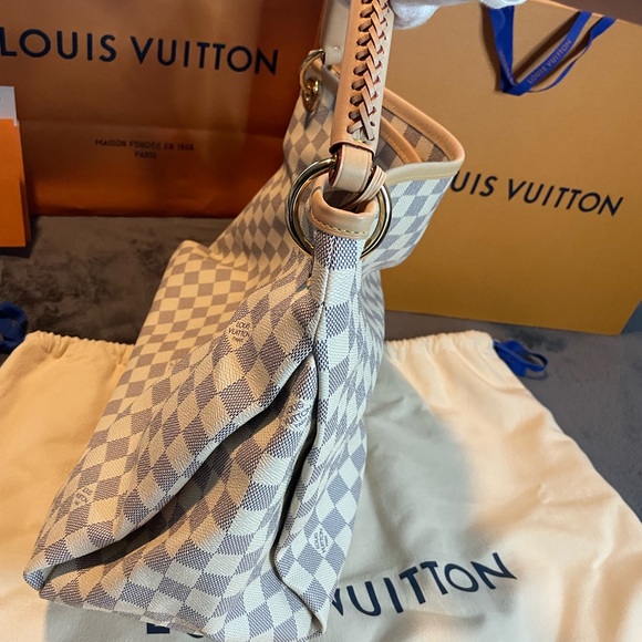 LOUIS VUITTON
DAMIER AZUR ARTSY MM - Brand New Never Used - Picture 3 of 16